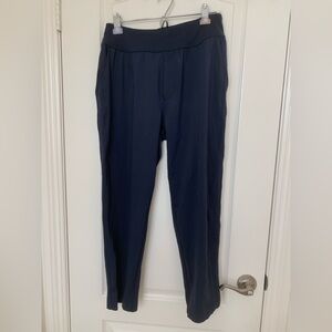 TravisMathew Women’s Performance Jogger Pants – Size M – Navy – Ankle Length